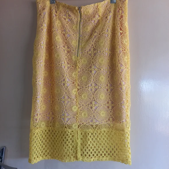Tokito fluro yellow crochet pencil skirt - Picture 2 of 4